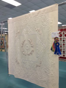 BEST IN SHOW, Large Bed Quilt 1st Place, Kathleen Stuart